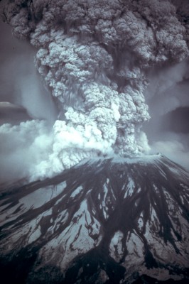 MSH80_eruption_mount_st_helens_05-18-80.jpg