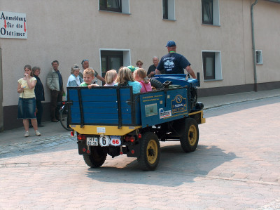 2006-05-06 Freunde Schmidties Oldtimertreffen Ummendorf 005.jpg