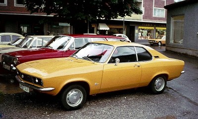 800px-Opel_Manta_Garmisch.jpg
