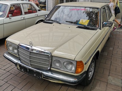 W123 3.jpg