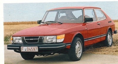 Saab 900 (2).jpg