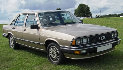 1982_Audi_200_(C2)_front_3q_modified.jpg