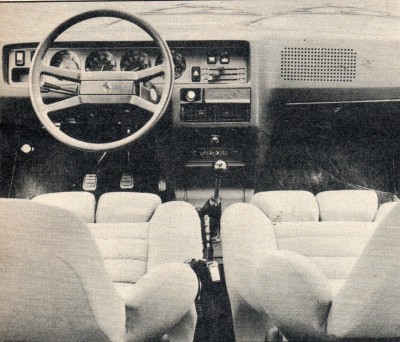 Renault 15 (5).jpg