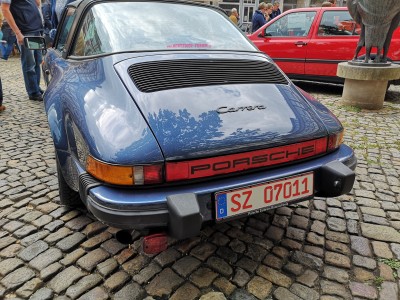 Porsche 911 Carrera 1.jpg