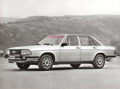 Audi 100 C2 1980 013.jpg