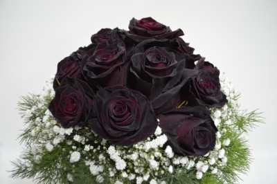 bridal_bouquet_black_roses_black_rose_bridal_bouquets-761411.jpg!d.jpg