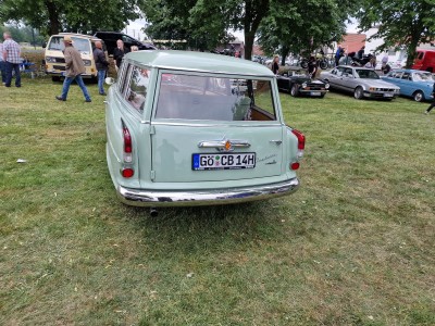 Borgward Isabella combi OHA Pöhlde 2022 3.jpg