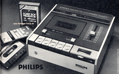 Philips Cassetten-Recorder 02 1975.jpg